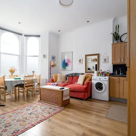 Guestready - Charming Retreat In West Green London Room photo