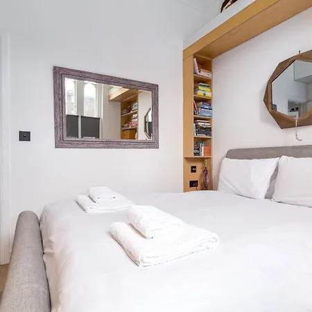Guestready - Charming Retreat In West Green London Room photo